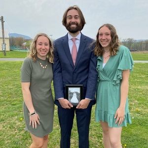 Meet your Posher, Lizzy